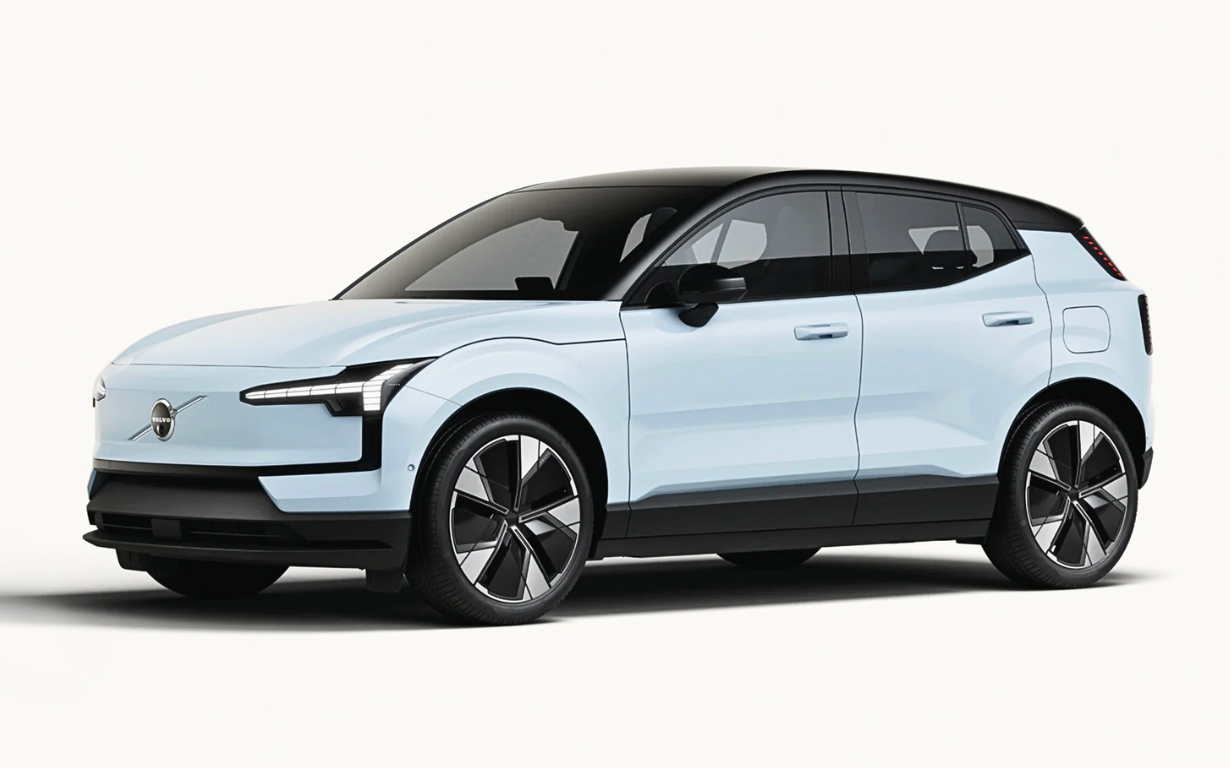 Volvo EX30 Twin Performance Plus 1