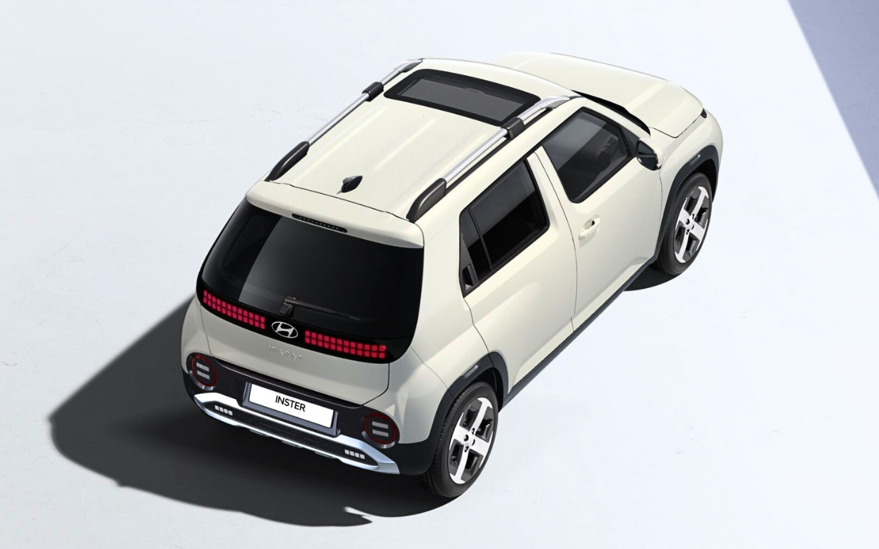 Hyundai INSTER Premium Long Range FWD 5