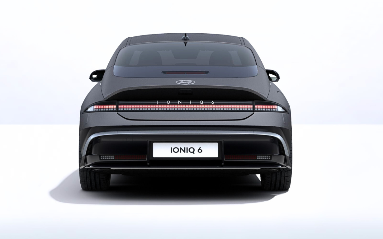 Hyundai IONIQ 6 Premium Long Range AWD 4