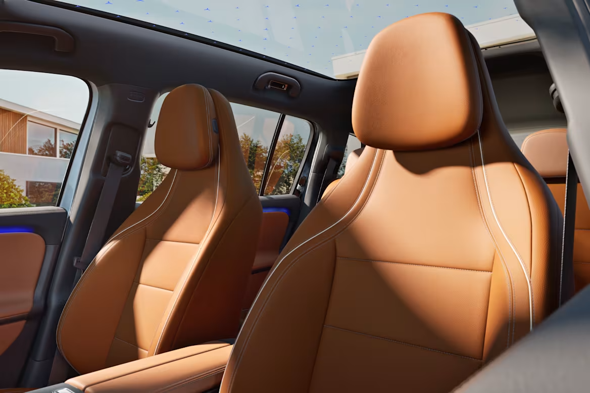 Mercedes-Benz GLB 350 4MATIC with EQ technology 7