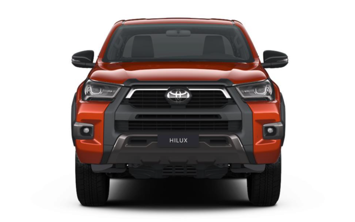 Toyota Hilux SR+ Invincible X 4