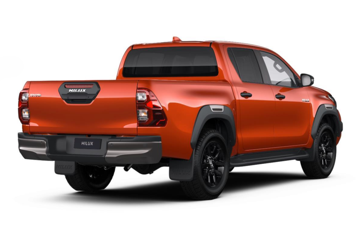 Toyota Hilux SR+ Invincible X 3