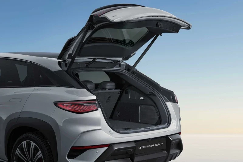 BYD Sealion 7 4x4 14