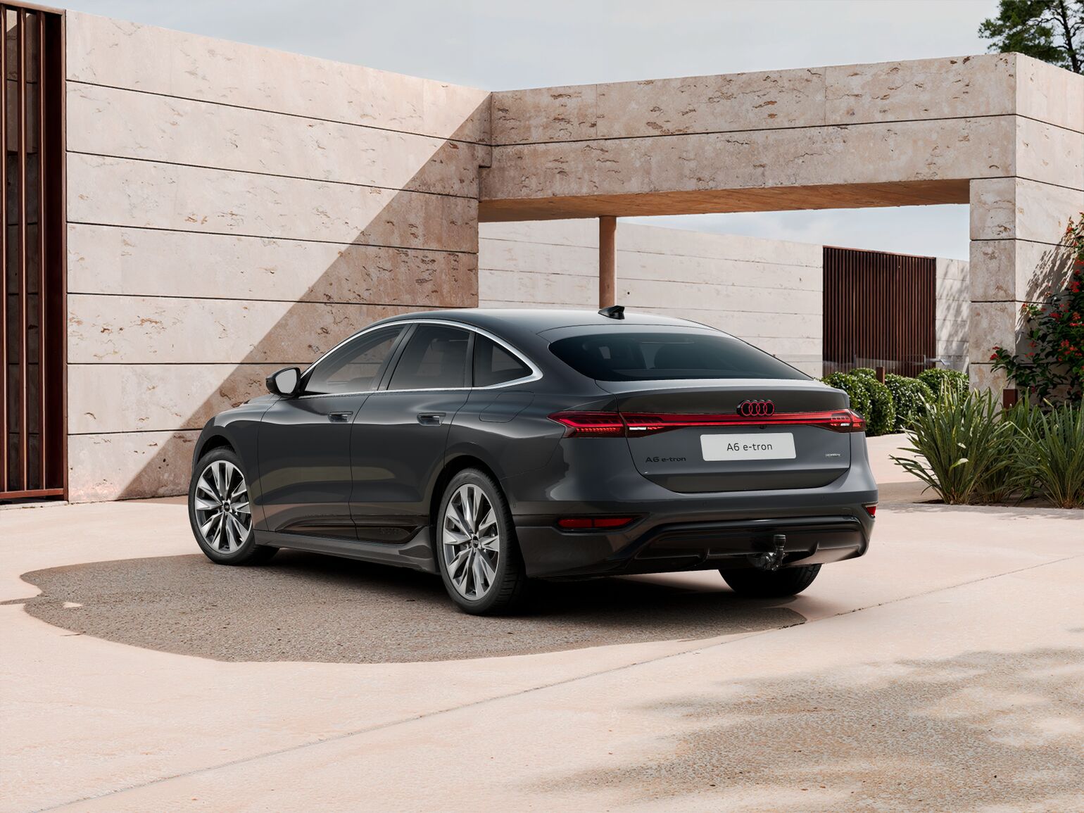 Audi A6 Sportback e-tron quattro 4