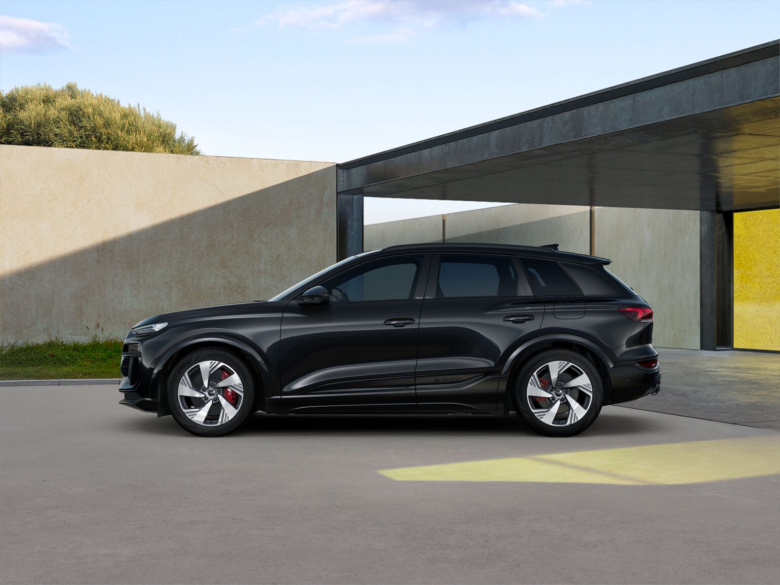 Audi SQ6 Black Edition e-tron quattro 2
