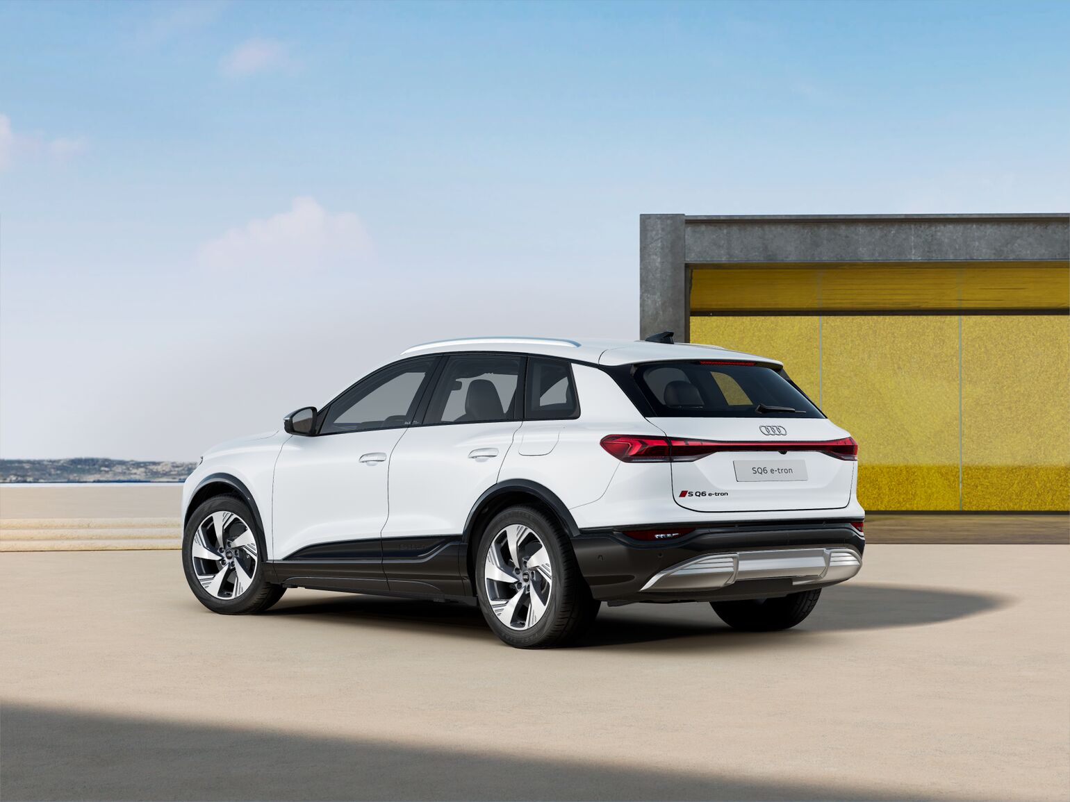 Audi SQ6 e-tron quattro 6