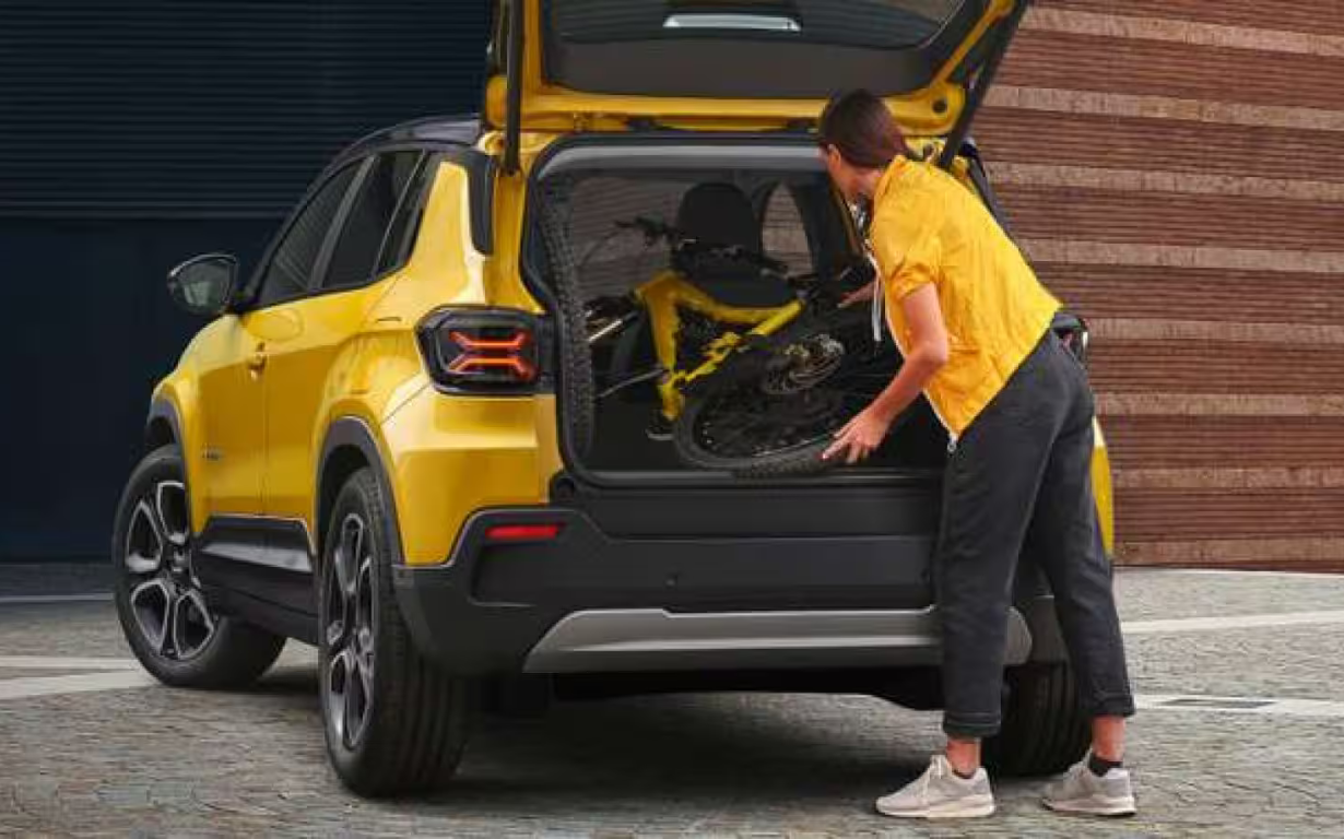 Jeep Avenger SUMMIT 4