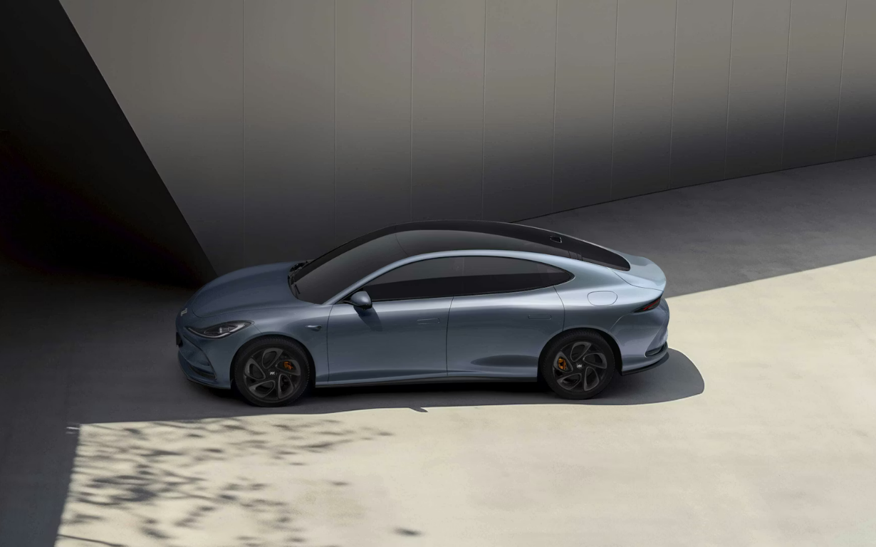 MG IM5 AWD 100 kWh 8