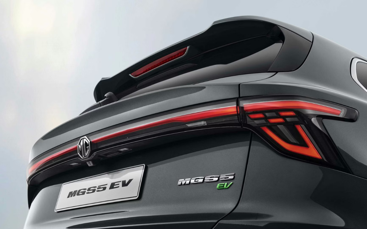 MGS5 EV Comfort 49 kWh 6