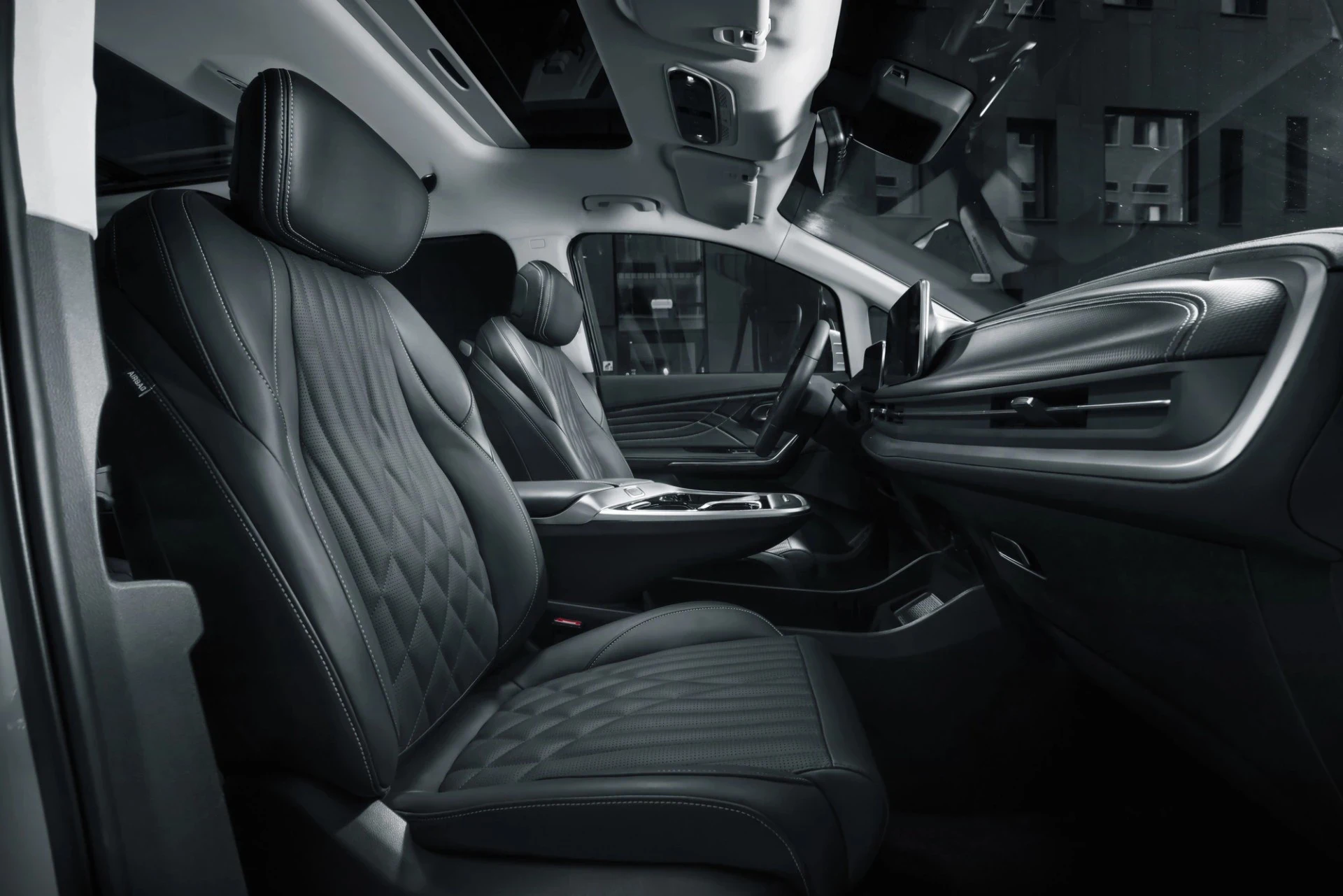 Maxus MIFA9 Premium 7-seter 7