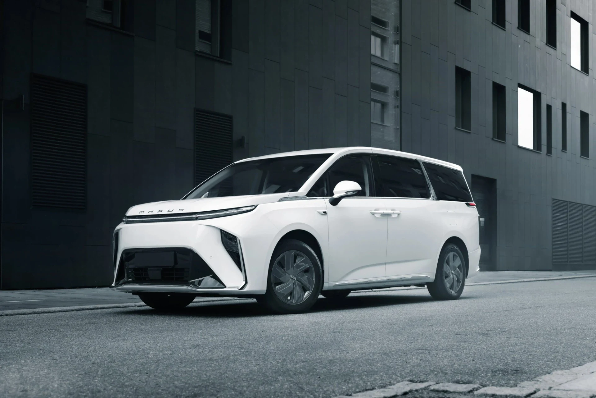 Maxus MIFA9 Premium 7-seter 5