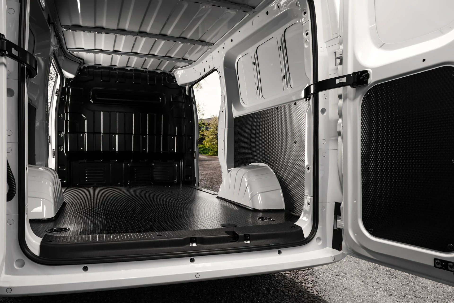 Maxus e-Deliver 5 6,6m3 64kWh 11