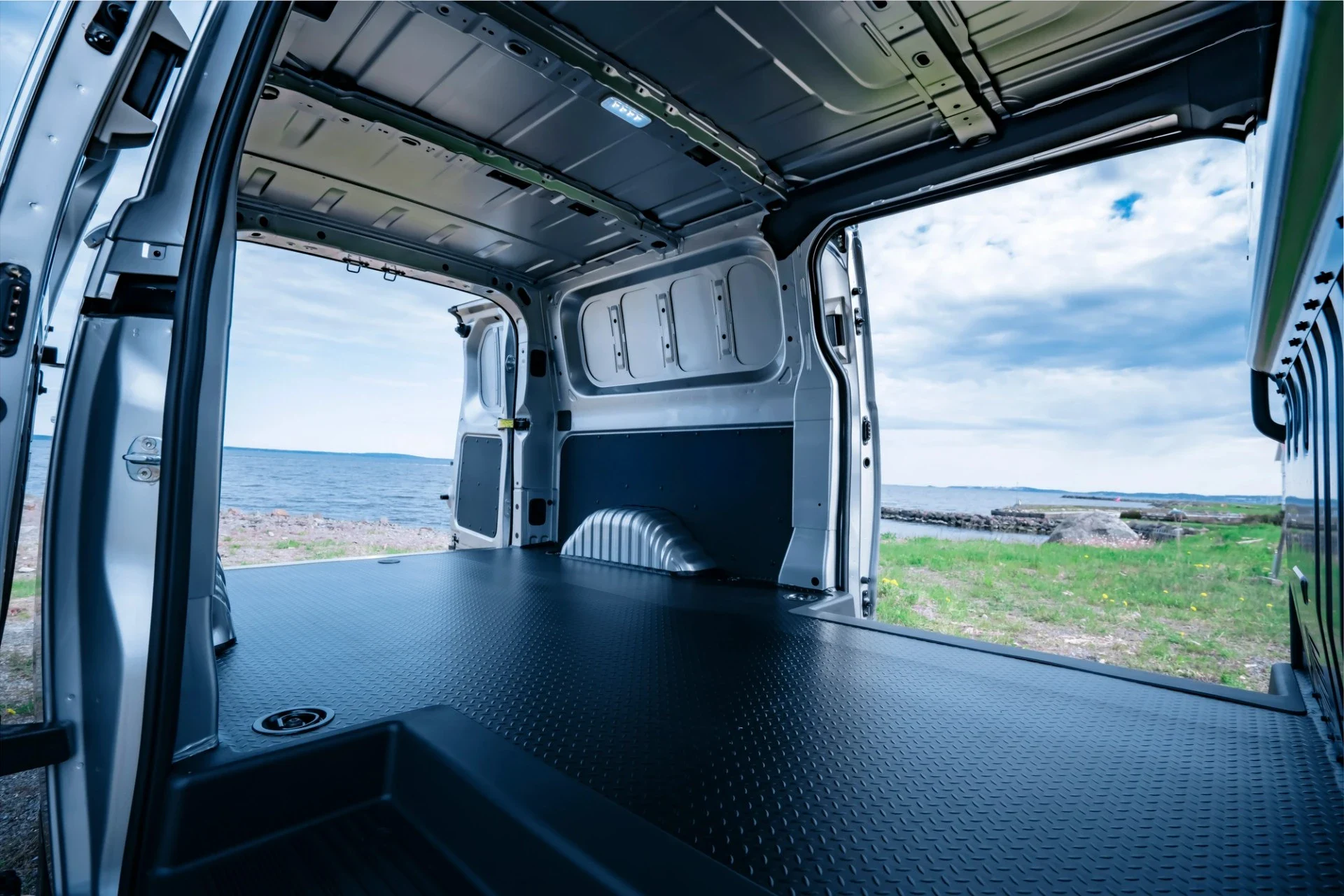 Maxus e-Deliver 7 6,7m3 88kWh 4x4 9