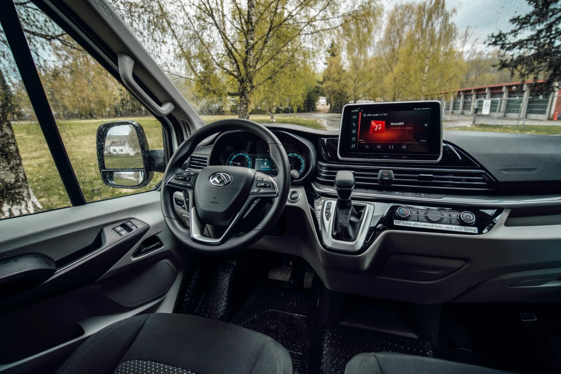 Maxus e-Deliver L3H3 M1 88kWh 8-seats 2