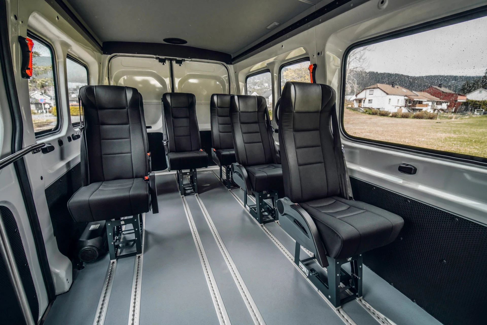 Maxus e-Deliver L3H3 M1 88kWh 8-seats 5