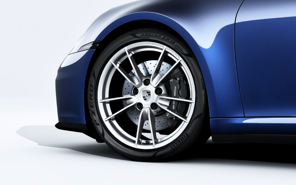 Porsche 911 Carrera  7