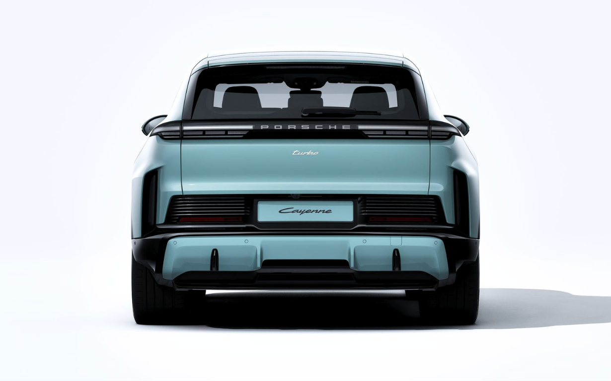 Porsche Cayenne Turbo Electric 6