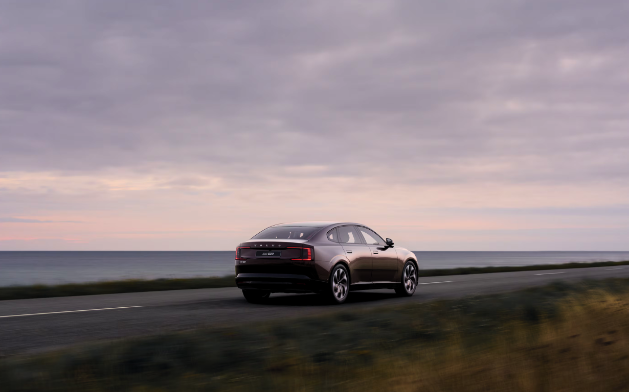 Volvo ES90 Core Single Motor 8