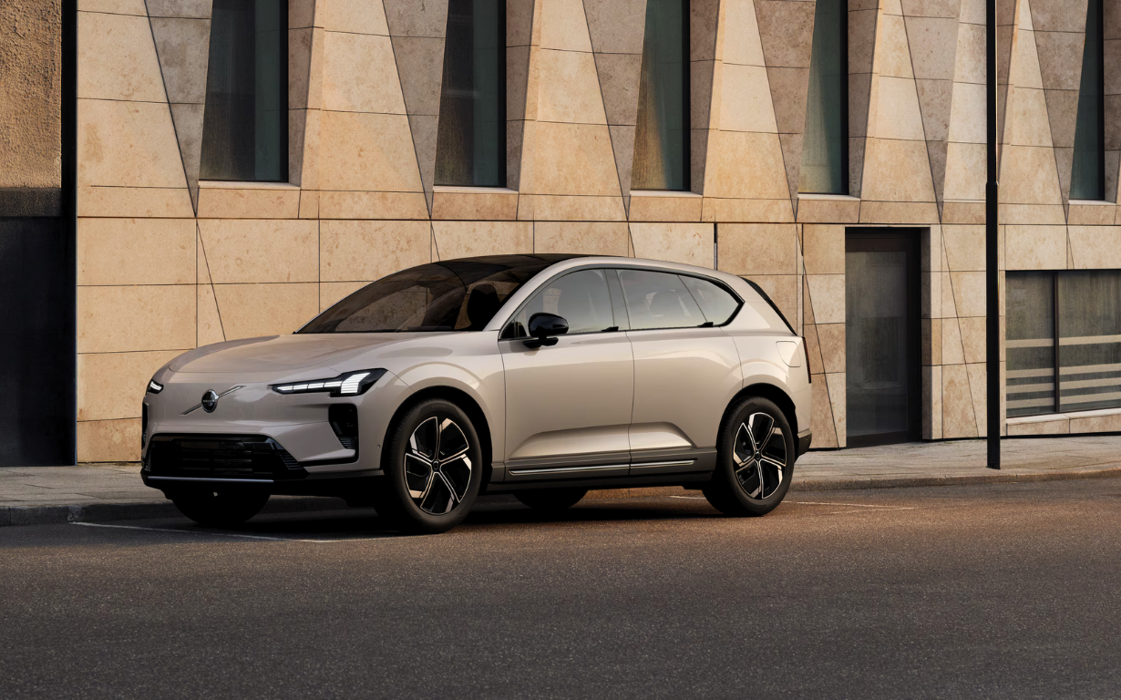 Volvo EX60 Plus P12 AWD 6