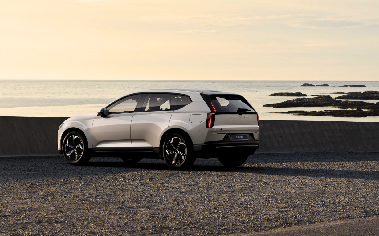 Volvo EX60 Plus P12 AWD 8