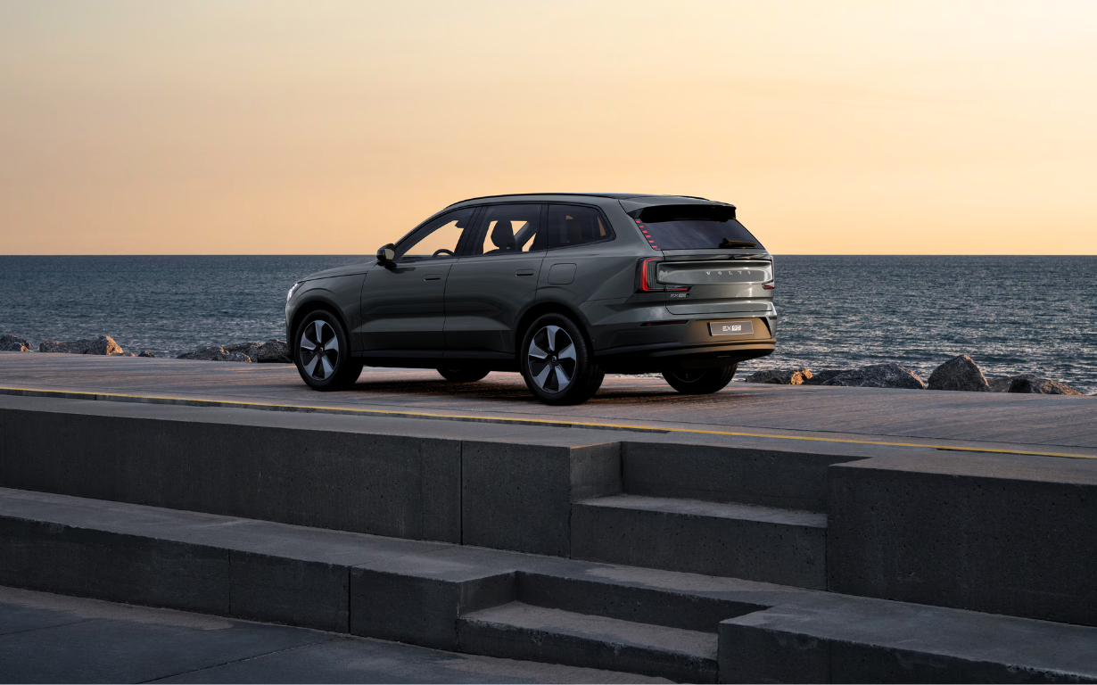 Volvo EX90 Core Twin Motor 7