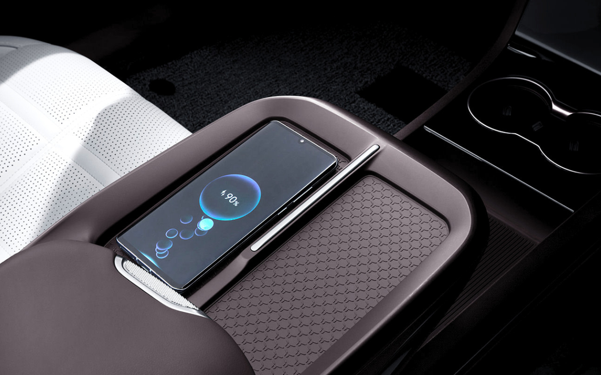 HONGQI EH7 Exclusive 12