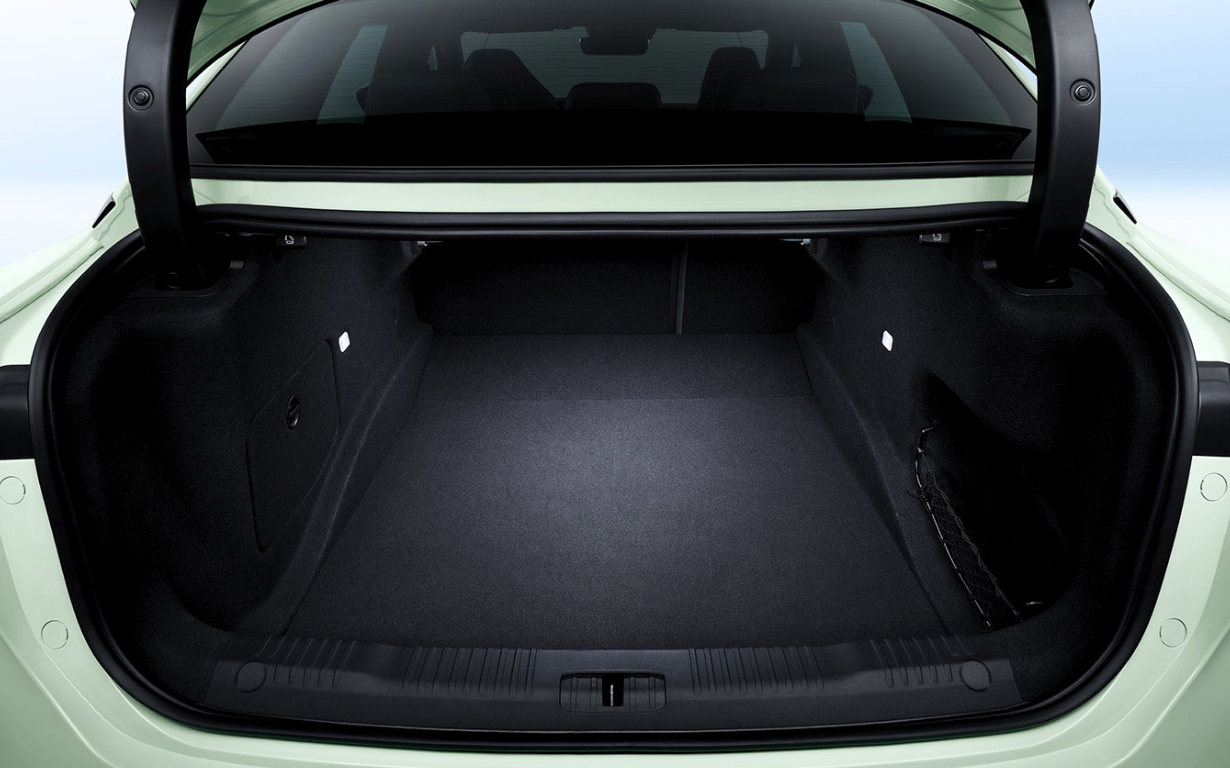 HONGQI EH7 Exclusive 16