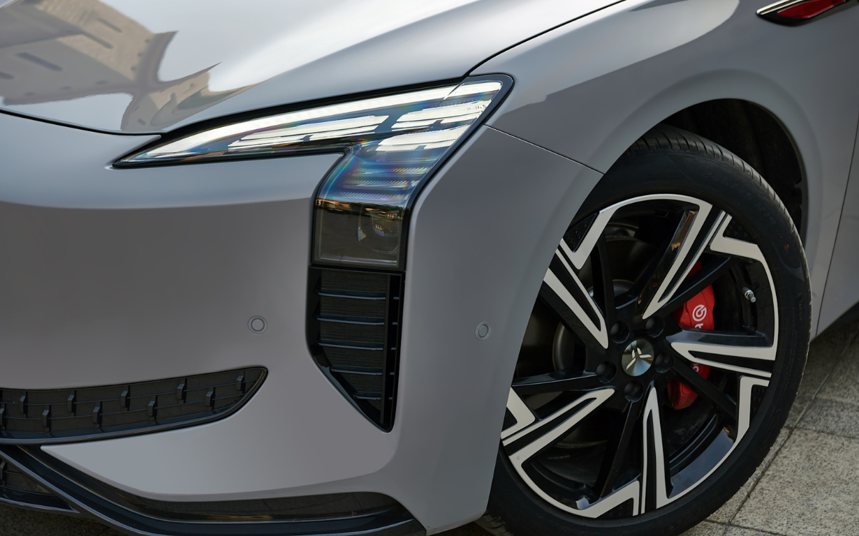HONGQI EH7 Exclusive 14