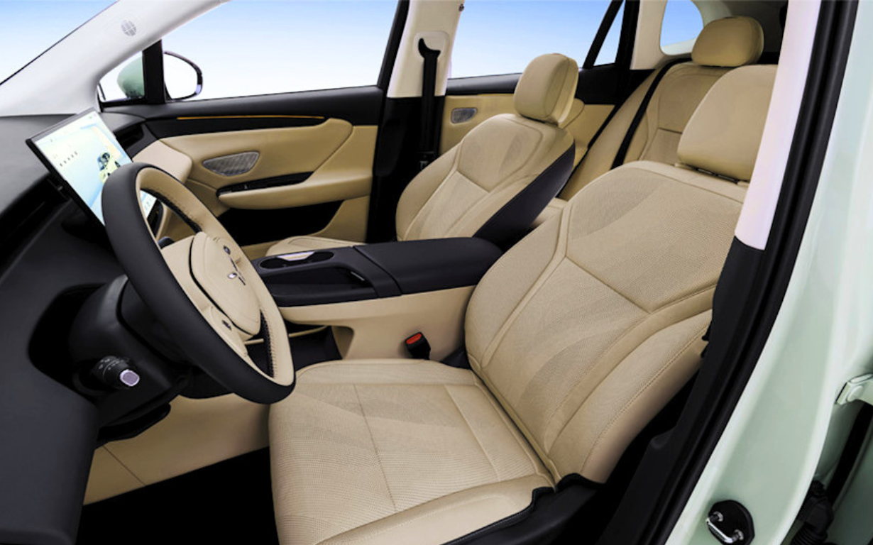 HONGQI EHS5 Exclusive 4WD 8
