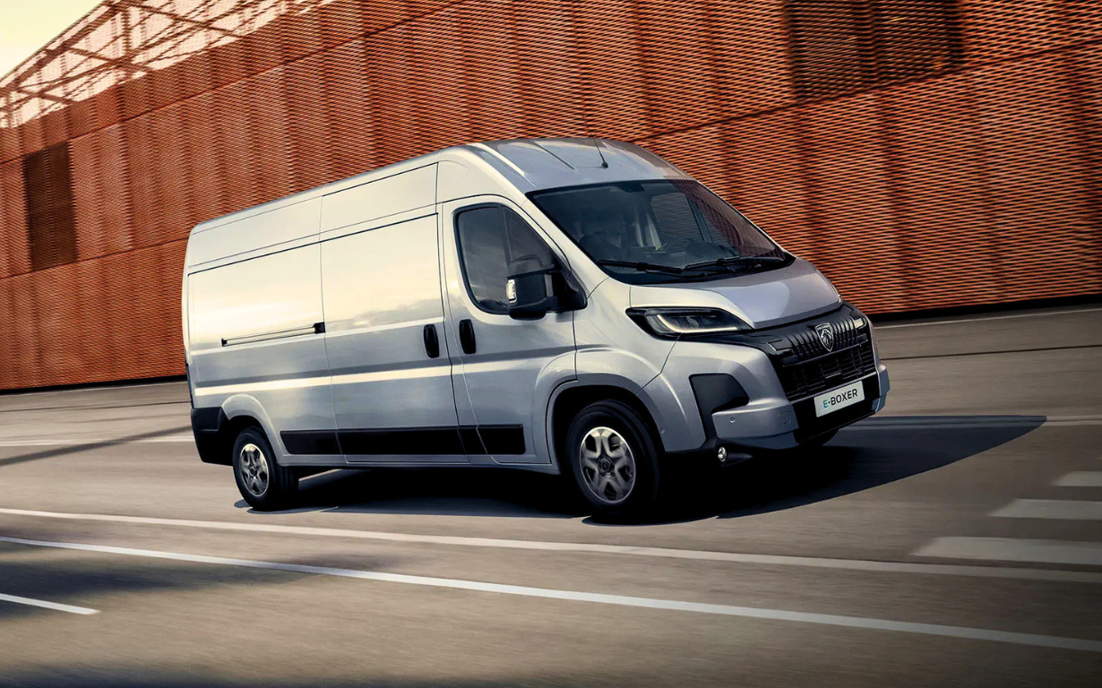 Peugeot Master E-Boxer L3 H2 5