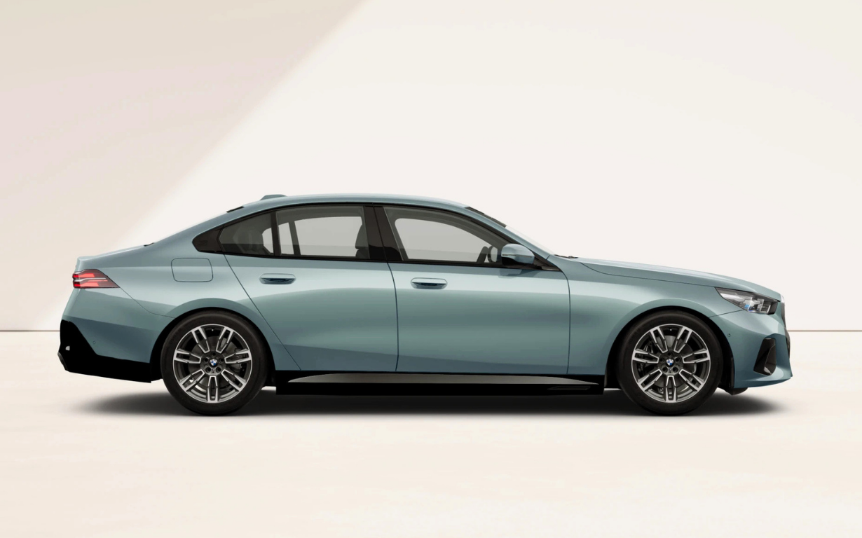 BMW i5 eDrive40 Active Edition M Sport Edition 2